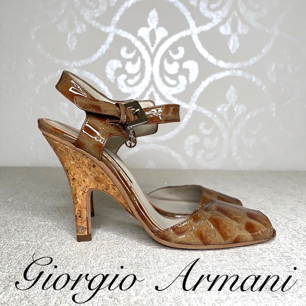 GIORGIO ARMANI PATENT LEATHER CORK HEELS SIZE 7.5